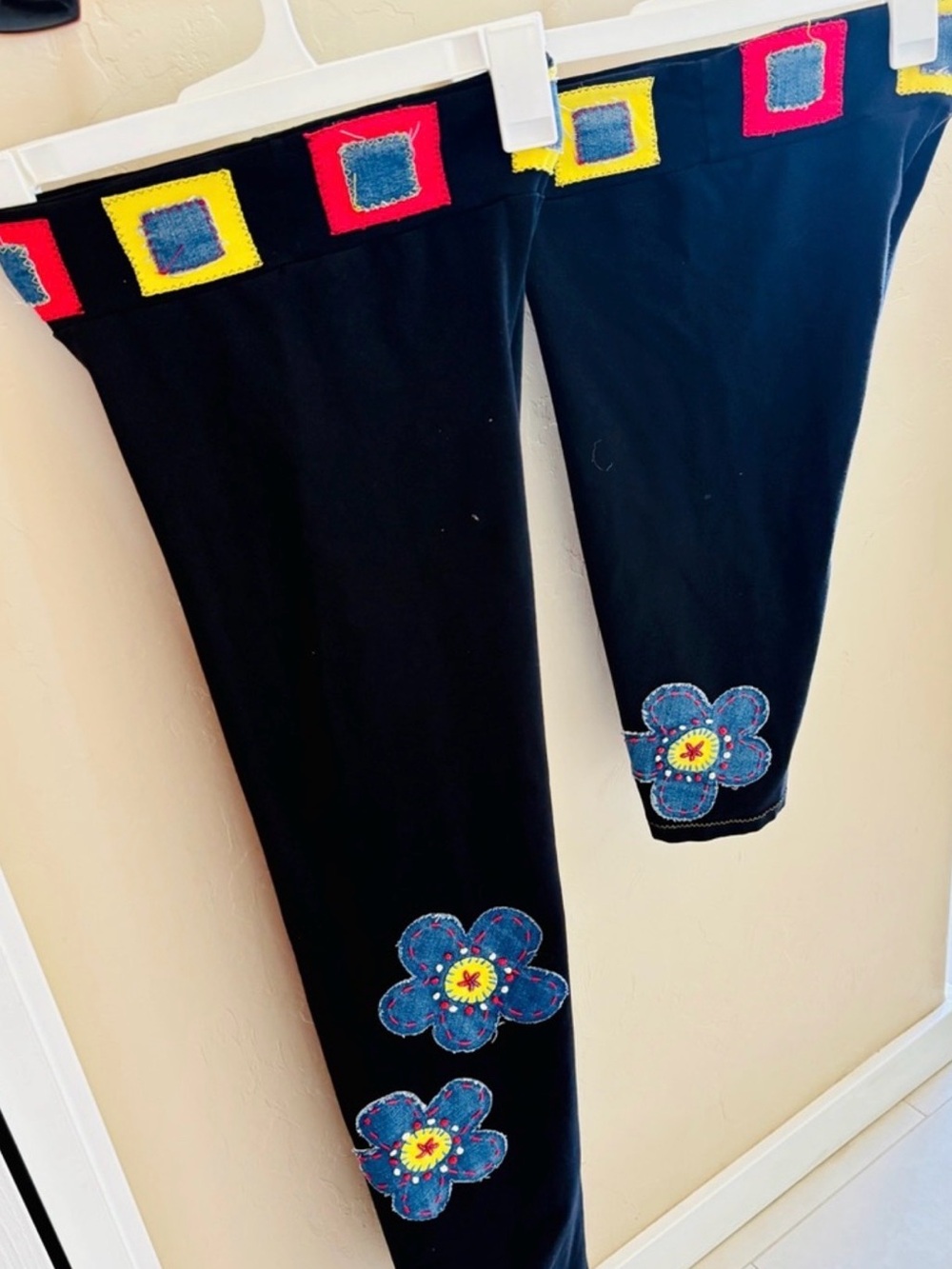 Pilates pants | Colorful Patch Trim